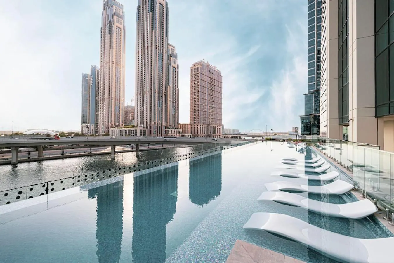 דובאי Deluxe 2Br Canal View City Infinity Pool