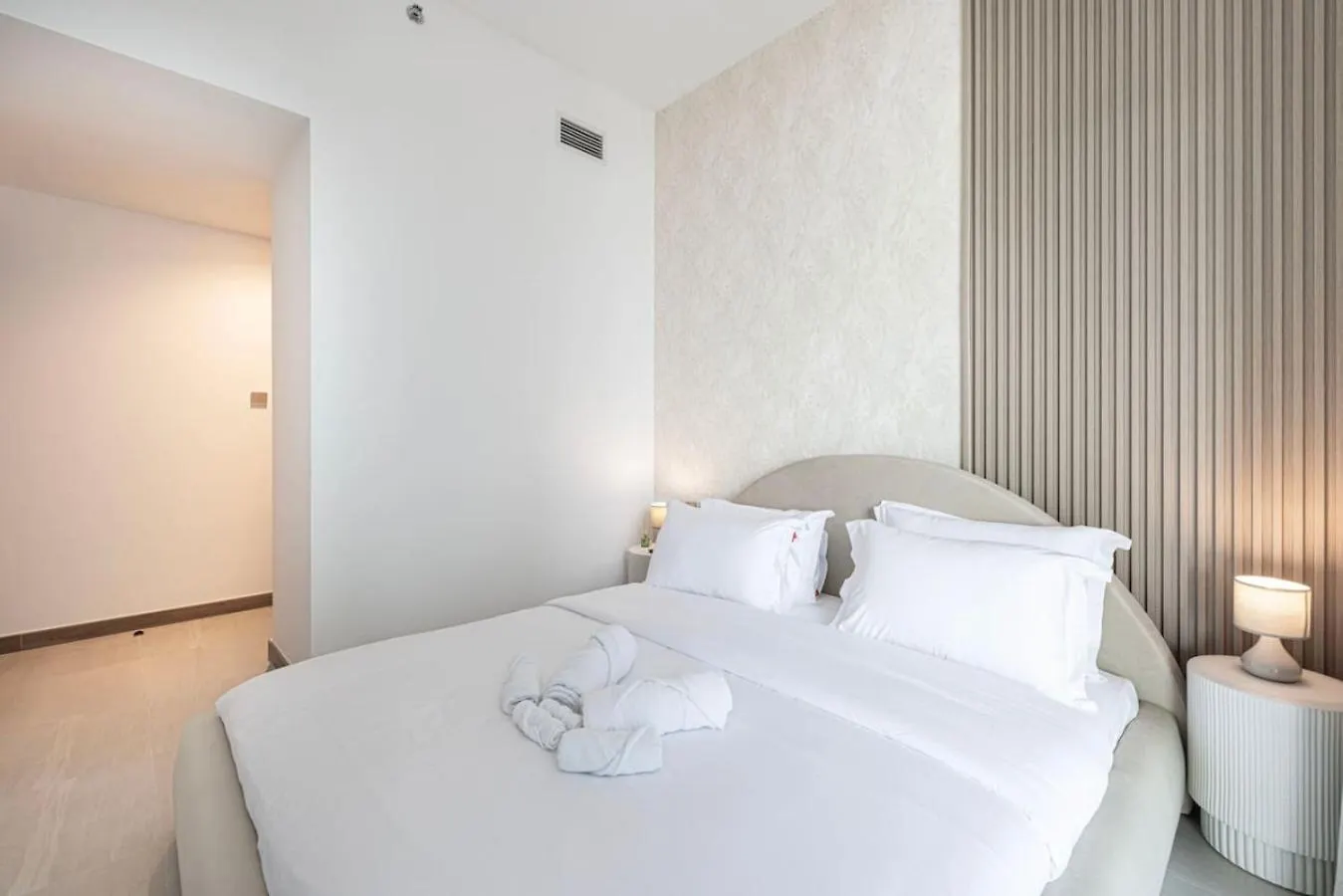 דובאי Deluxe 2Br Canal View City Infinity Pool 0*,